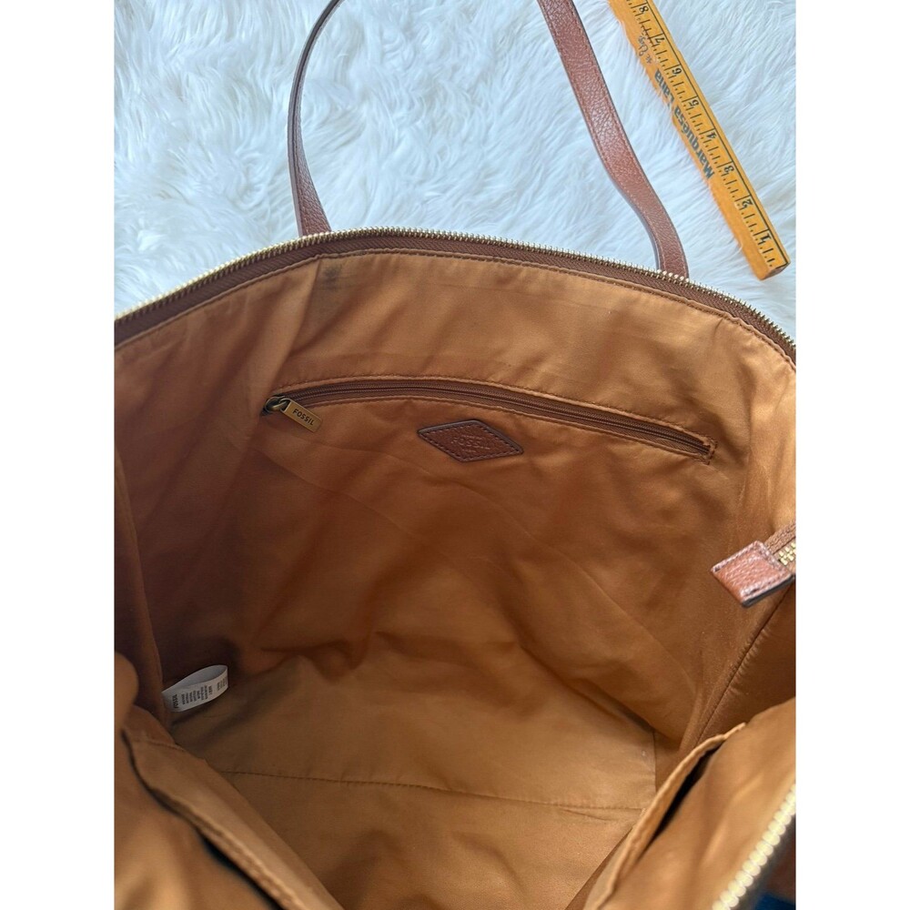 Fossil Tote - Picture 8 of 10